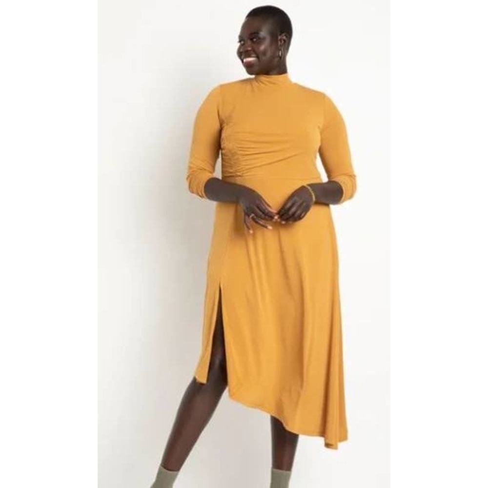 Eloquii Ruching Detail Knit Dress in Bone Brown - Size 20
